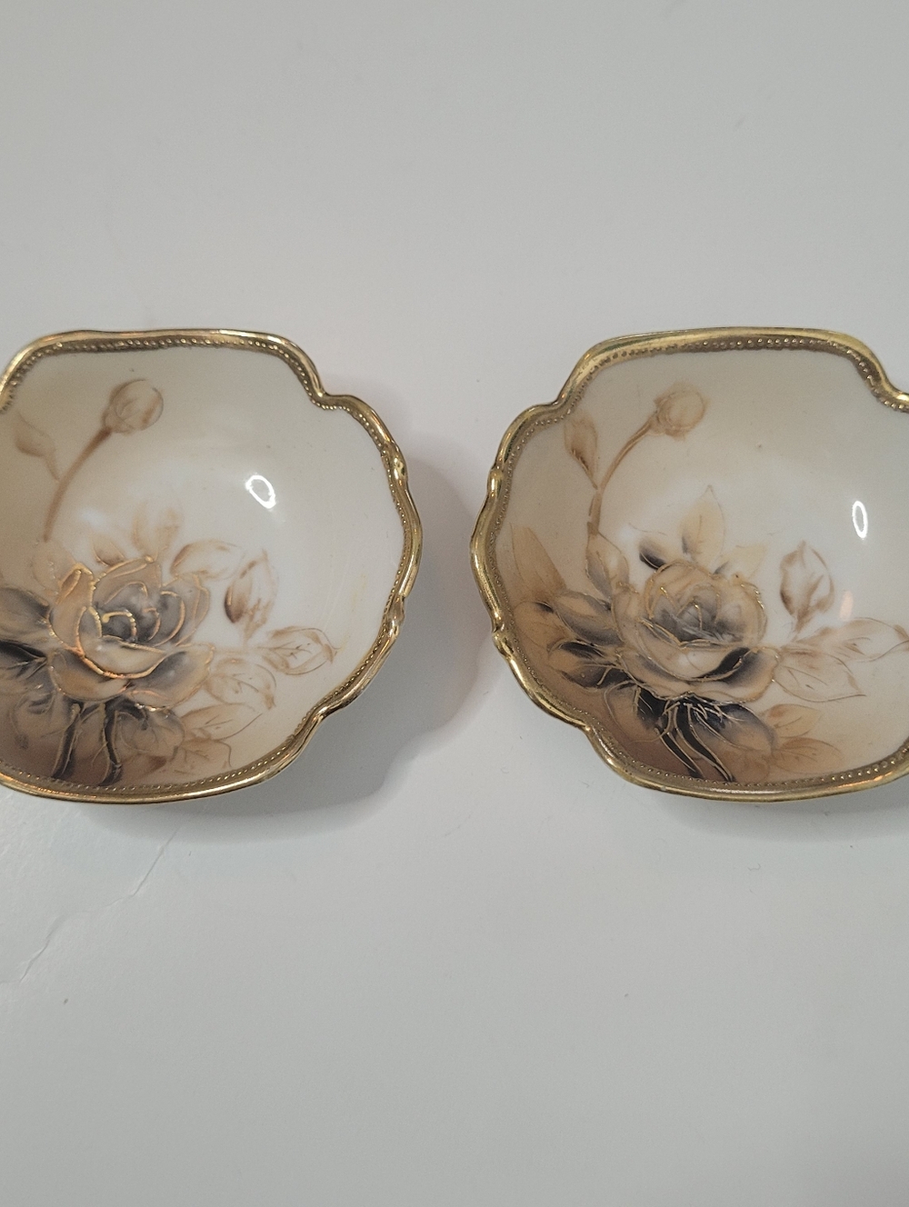 Set of 2 vintage hand painted Nippon salt cellars with beige And Gold Flowers